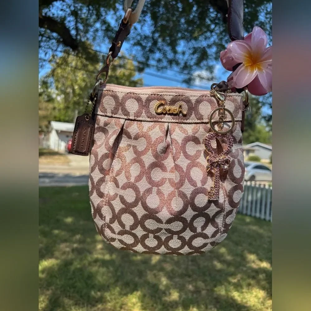 Coach elegant crossbody